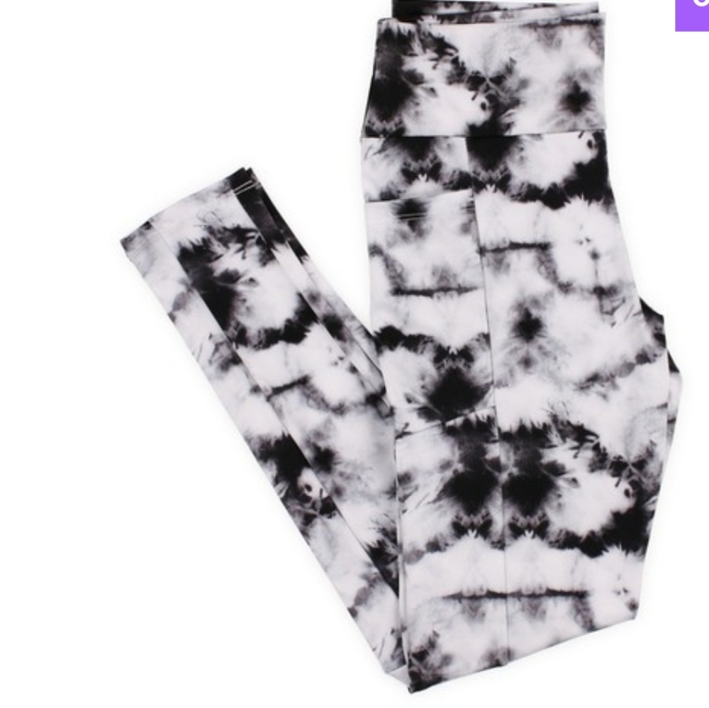 NWT Juniors Active Leggings,  Black & White Tie Die